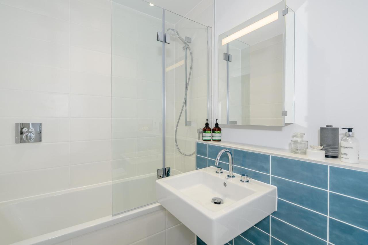 5 Middlecombe - Luxury Apartment At Byron Woolacombe, Only 4 Minute Walk To Woolacombe Beach! Dış mekan fotoğraf