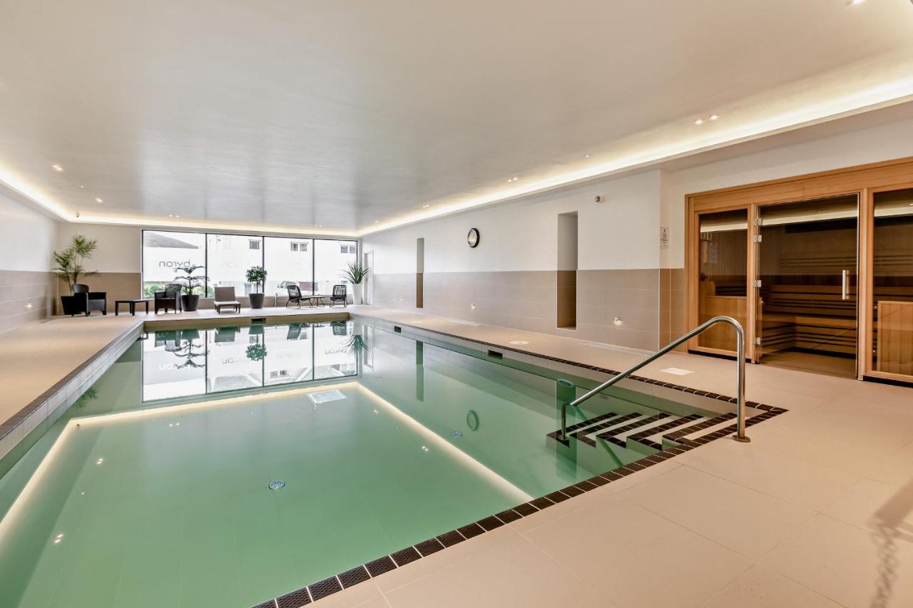 5 Middlecombe - Luxury Apartment At Byron Woolacombe, Only 4 Minute Walk To Woolacombe Beach! Dış mekan fotoğraf